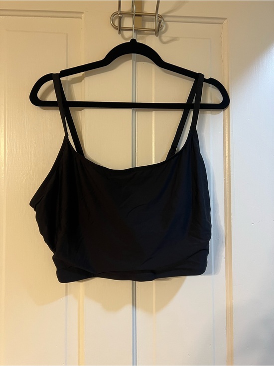Tops - Black Cropped Tank Top with Spaghetti Straps